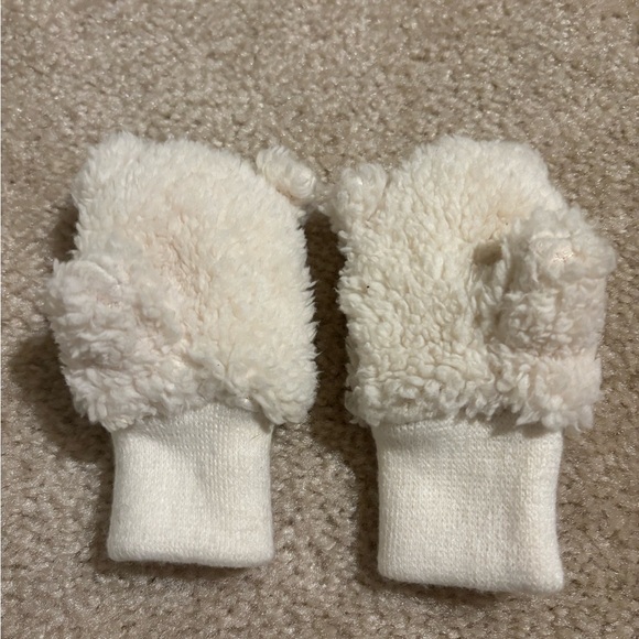 GAP Baby LOT Cream Fleece Hoodie and Onesie - Picture 5 of 9